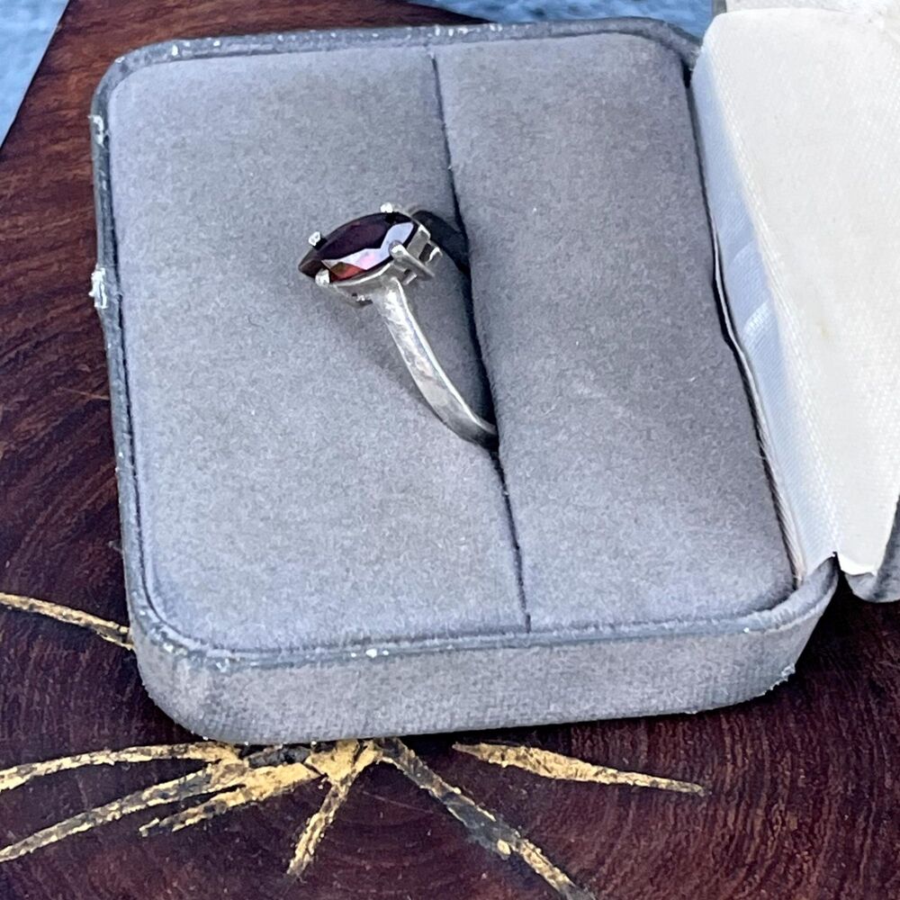 Sterling Silver Solitaire Cocktail Ring with Red Stone Size 8 1/2 - Picture 7 of 13